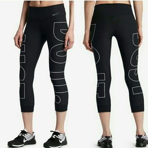 NWOT Nike Legend Capri